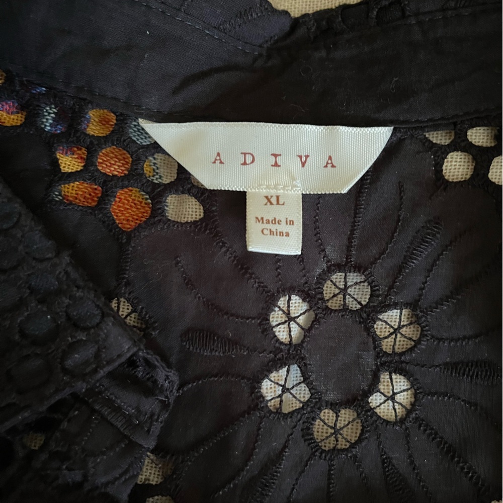 Adiva Black‎ Floral Lace Blouse - Picture 2 of 4